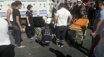 Beyoğlu’nda motosikletle minibüs çarpıştı: 1 yaralı
