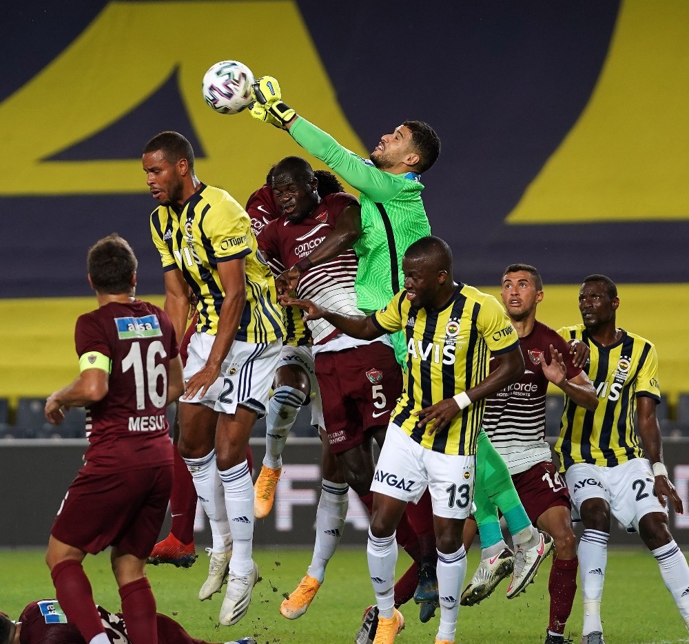 Süper Lig: Fenerbahçe: 0 – A. Hatayspor: 0 (İlk yarı)