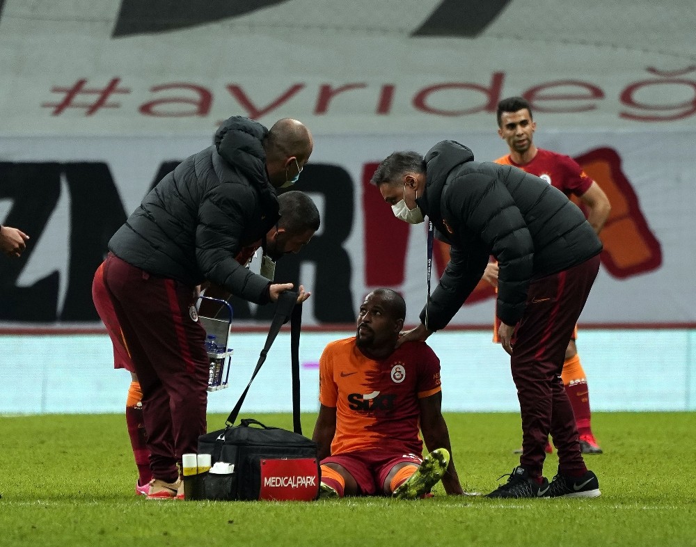 Galatasaray’da Marcao sakatlandı