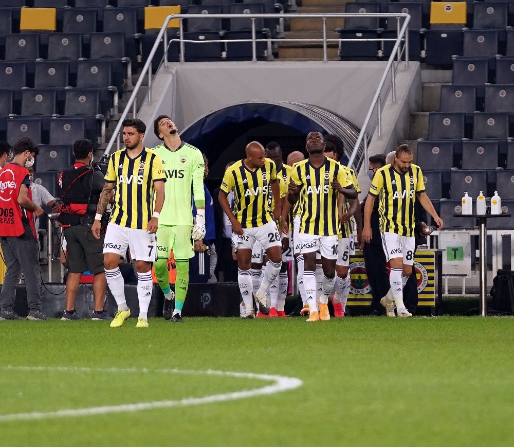 Süper Lig: Fenerbahçe: 0 – Fatih Karagümrük: 0 (Maç devam ediyor)