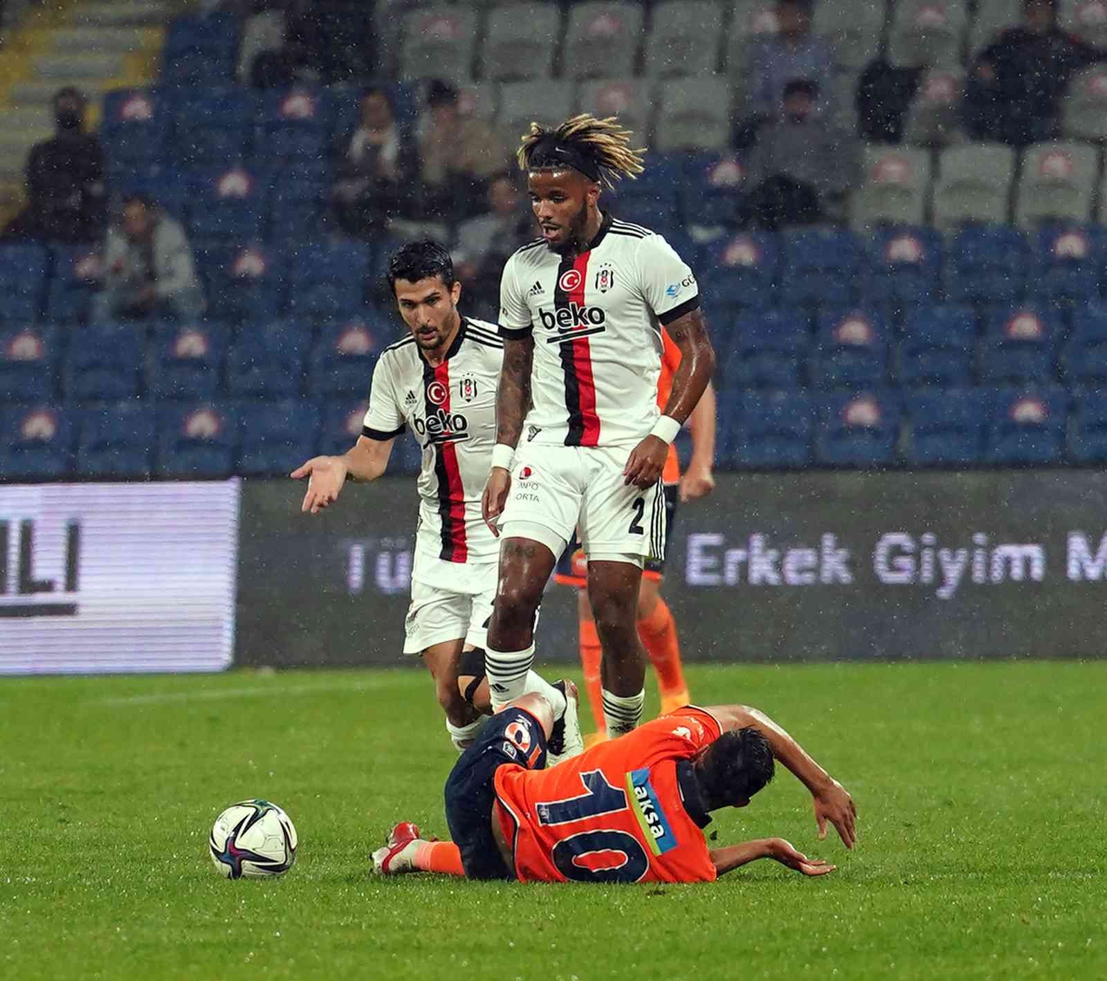 Süper Lig: Medipol Başakşehir: 3 – Beşiktaş: 2 (Maç sonucu)