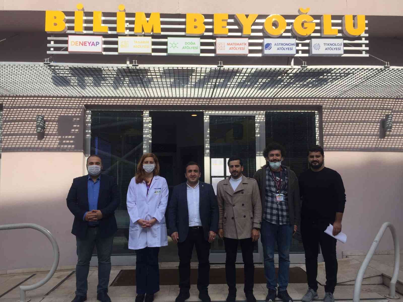 T3 Vakfı’ndan Bilim Beyoğlu’na ziyaret