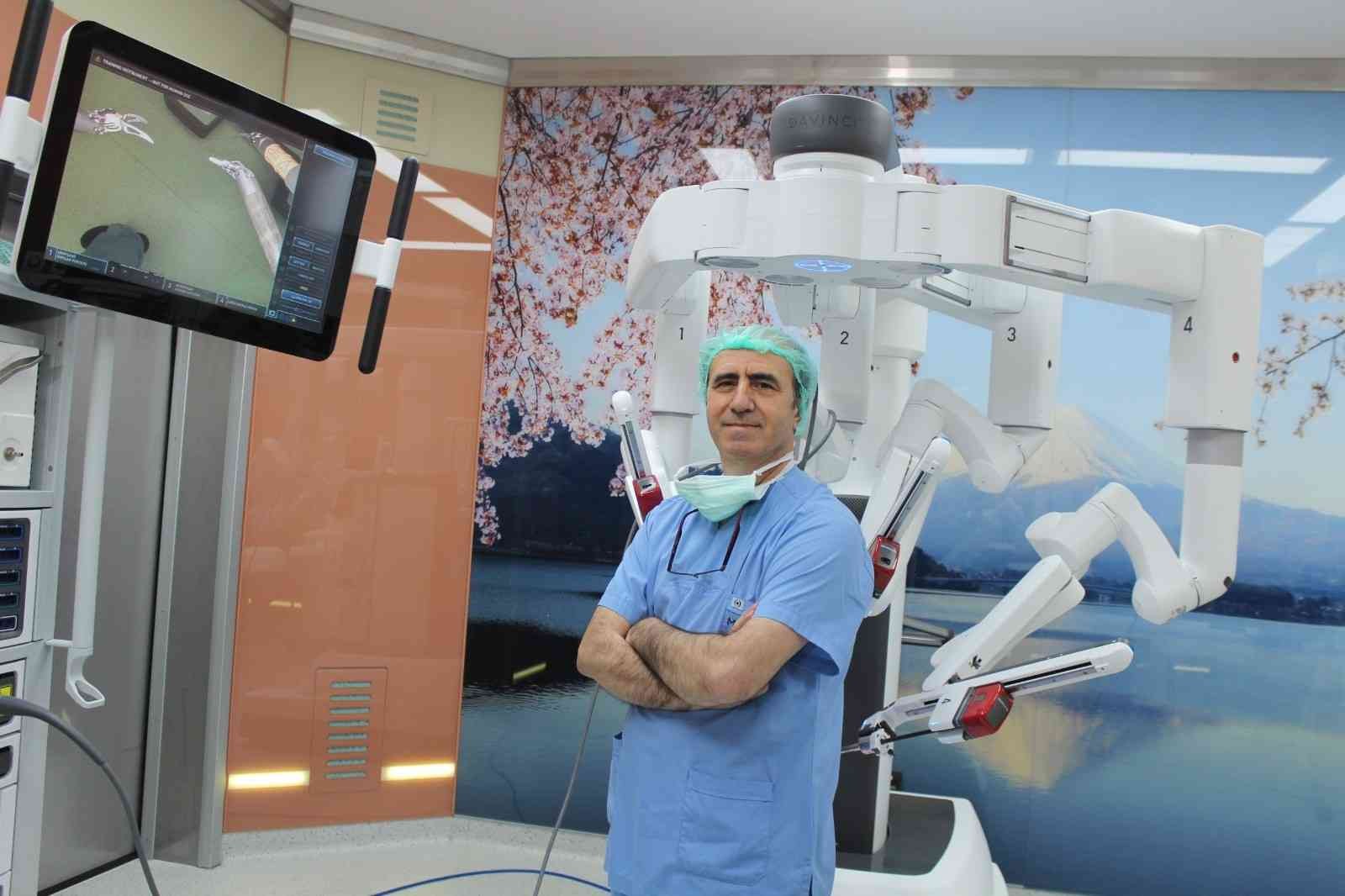 Kanser tedavisinde ‘Robotik Cerrahiler’ uzmanlara avantaj sağlıyor