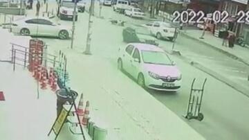 Ümraniye’de hata dolu kaza: Ehliyetsiz sürücü kiralık araçla motosikletliye çarptı